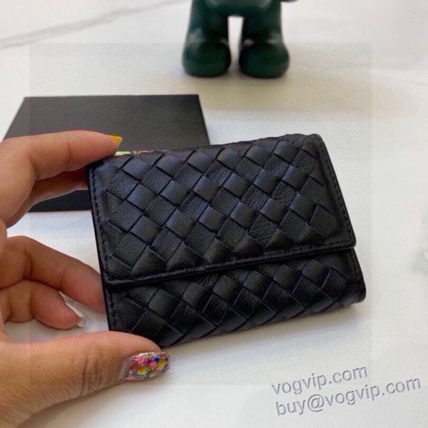 大人気アイテム！入手困難 ボッテガ ヴェネタ BOTTEGA VENETA ミニ財布 ファスナー カードケース VOGコピー 2025品質保証高品質